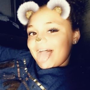 Meet your Posher, Royanna